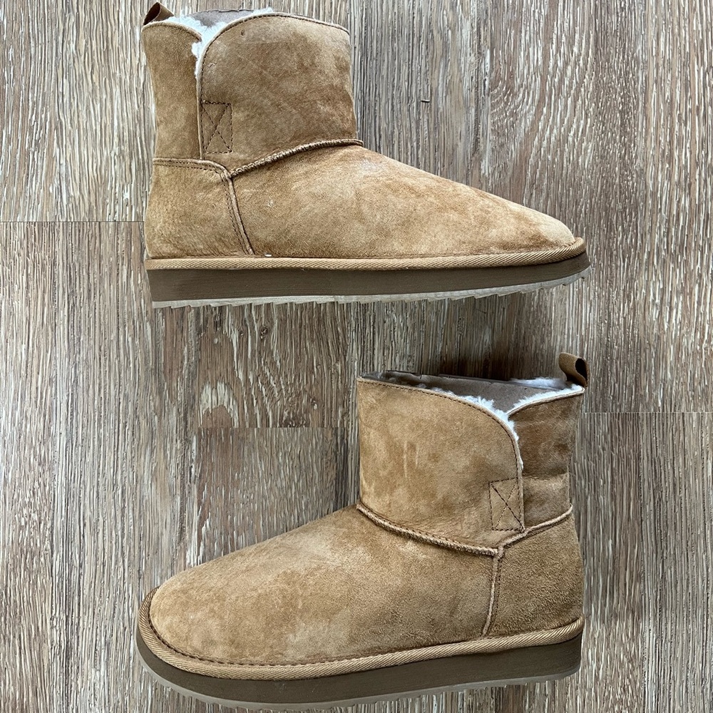 Lands' End English Tan Suede Boots